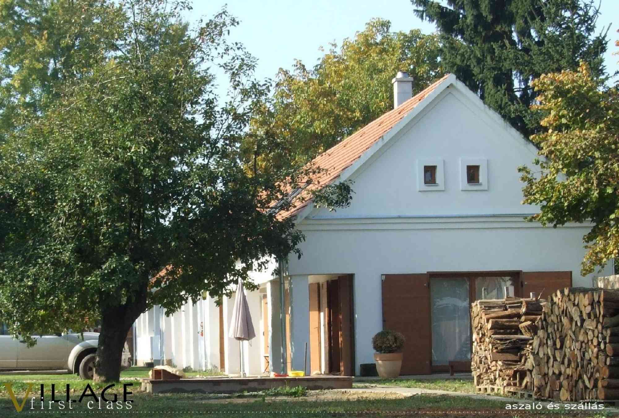 auswandern ungarn - lehmhaus mit sauna und pool nähe kroatische Grenze