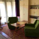 auswandern ungarn - suedungarn - zwei haeuser - grosses grundstueck - sitzgelegenheit